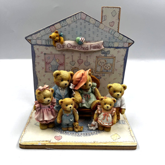 Our Cherished Family 1993 Figurine Collectable Complete Set 8 Pieces Vintage - Picture 1 of 10